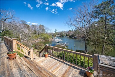Lower deck and stairs to pier.