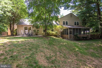 1504 Snughill Ct, Vienna, VA 22182 - photo 2