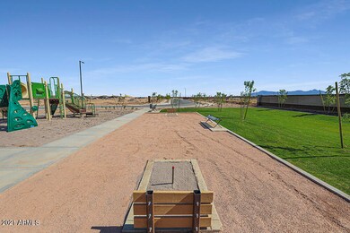 MATPHX_ME_Community_Horseshoes