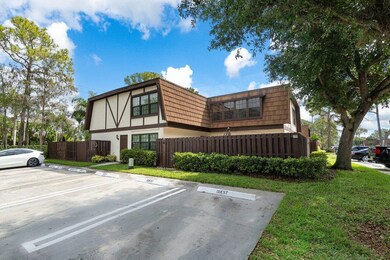 146 Weybridge Cir unit C, Royal Palm Beach, FL 33411 - photo 2