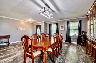 863 Moate Cir, Greenwood, IN 46143 - photo 4