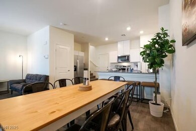 7488 Mountain Ledge St, Las Vegas, NV 89139 - photo 4