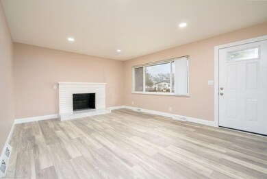 mls_R 2010 Radnor Road 0003