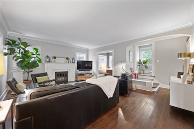 2323 Upland Dr SE, Cedar Rapids, IA 52403 - photo 2