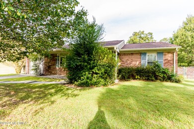 158 White Oak Blvd-3