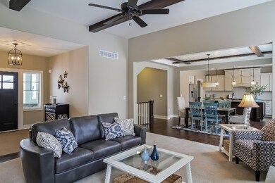012-Living_Room-1401128-medium