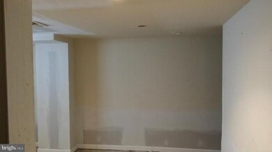 4815 Hazelwood Ave, Baltimore, MD 21206 - photo 6