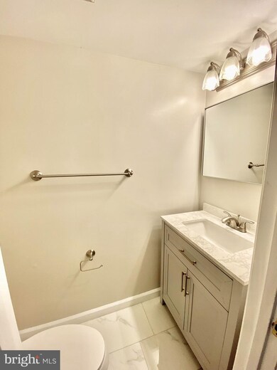 2207 Dawn Ln, Temple Hills, MD 20748 - photo 4