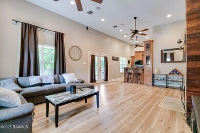 6-web-or-mls-39 Hidden Hills Rd-3
