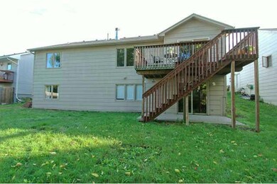 3010 Shadow Creek Ln, Des Moines, IA 50320 - photo 3