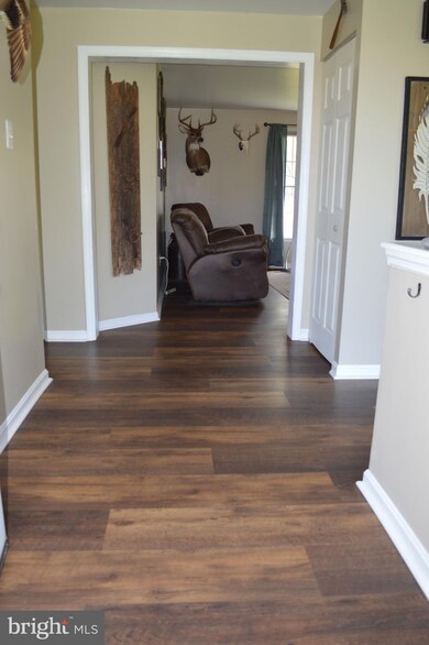 3137 Bullfrog Rd, Taneytown, MD 21787 - photo 2