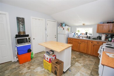 27 Everett St, Pawtucket, RI 02861 - photo 5