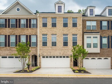 8009 Turtle Creek Cir, Gainesville, VA 20155 - photo 2