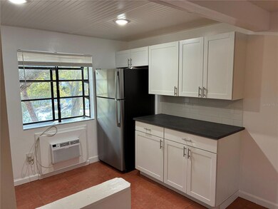 2142 Bradford St unit 324, Clearwater, FL 33760 - photo 6