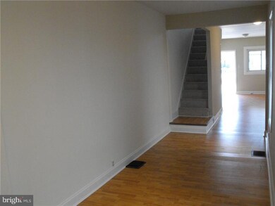 921 Pike St, Reading, PA 19604 - photo 6