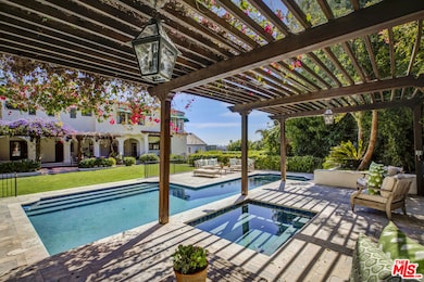 2417 Nottingham Ave, Los Angeles, CA 90027 - photo 2