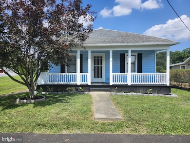 51 McCoole Ave, Paw Paw, WV 25434 - photo 5