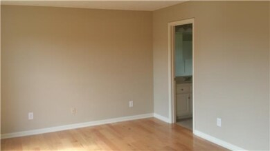 Master Bedroom - Hardwood - Master Bath Double Vanity - Large Walk in Closet