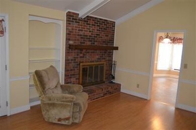 300 Manor House Ln, Frankfort, KY 40601 - photo 3