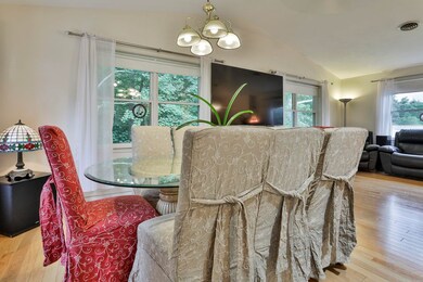 11 Rainbow Ave, MerriMacK, NH 03054 - photo 7