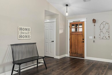 1180 NW F St, Grants Pass, OR 97526 - photo 3