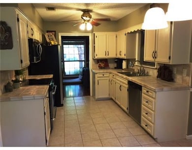 200 Spring Creek Dr, Pineville, LA 71360 - photo 5