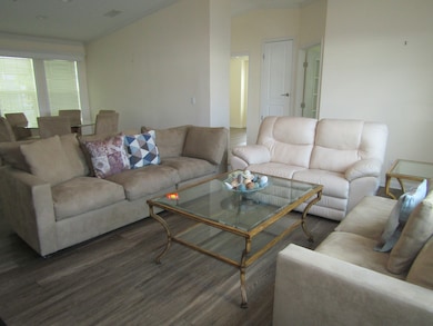 37 Jurua Ct unit 90, Fort Myers, FL 33908 - photo 2