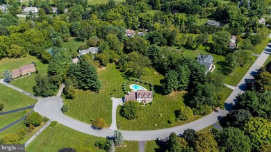 2369 Pineview Dr, Malvern, PA 19355 - photo 5