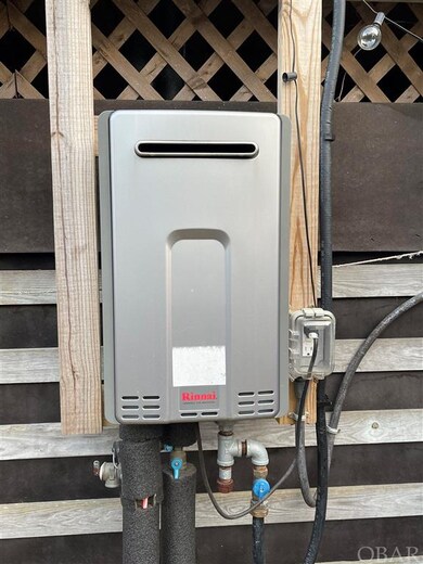 906 Swan St, Kill Devil Hills, NC 27948 - photo 2