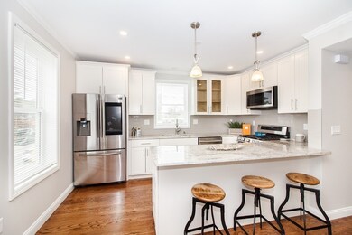 94 Russell St unit 3, Waltham, MA 02453 - photo 2