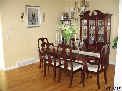 31 Lindenwood Dr, Ballston Lake, NY 12019 - photo 2