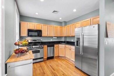 161 I St unit 1, Boston, MA 02127 - photo 4