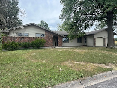 2 E Black St, Marshall, MO 65340 - photo 2