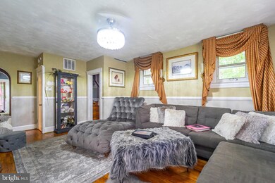 6020 Burgess Ave, Baltimore, MD 21214 - photo 3