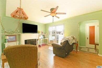 Photo 5