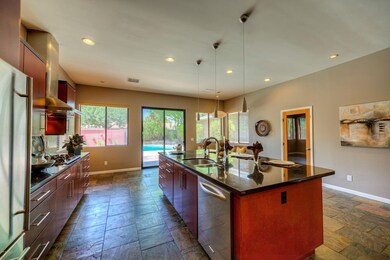 011_Kitchen Island
