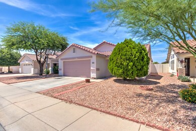 10444 W Medlock Dr-3