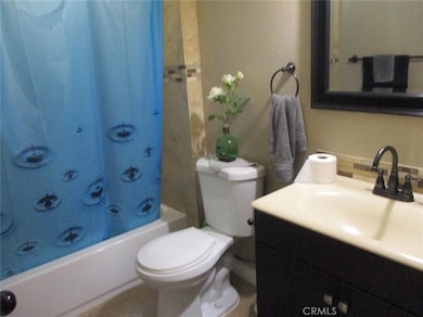 13609 Second Ave, Victorville, CA 92395 - photo 4