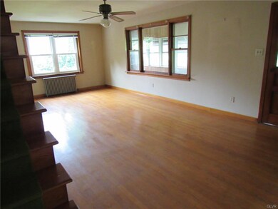 4555 Chestnut St, Emmaus, PA 18049 - photo 4