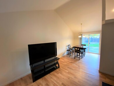 1121 Marilee St, Central Point, OR 97502 - photo 4