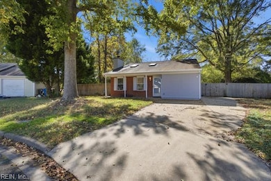 1817 Riddle Ave, Virginia Beach, VA 23454 - photo 2