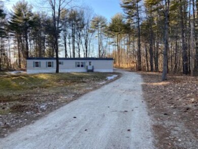 8 Julia Ave, Rochester, NH 03867 - photo 4