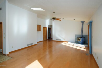 9394 M Ave-105