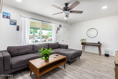 0010-09 - 113th 11403