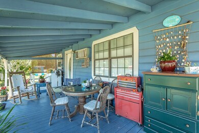 207 9th St W, Carrabelle, FL 32322 - photo 3