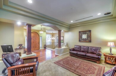 Living Room (3)-SMALL