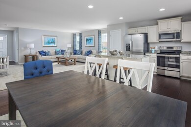 561 Switchgrass Ct, Bunker Hill, WV 25413 - photo 4