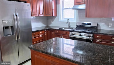 1554 E Lycoming St, Philadelphia, PA 19124 - photo 4