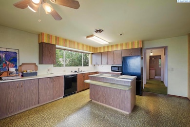 409 N Pkwy, Uniontown, WA 99179 - photo 4