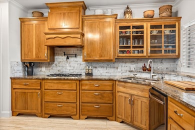 1500 Teller Bell Ln, Granbury, TX 76049 - photo 4